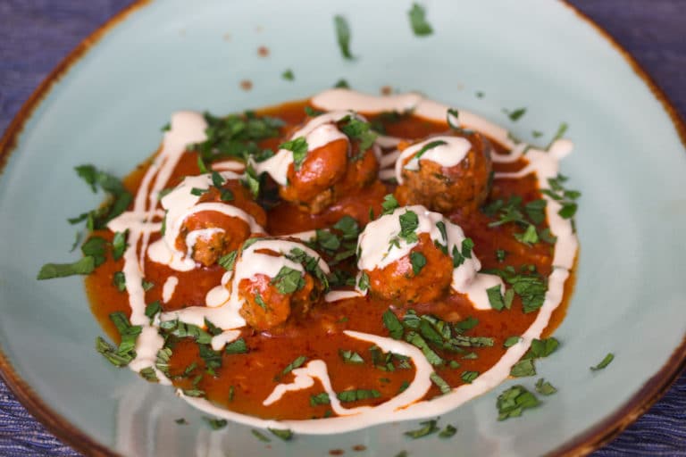 Kafta in tomato sauce