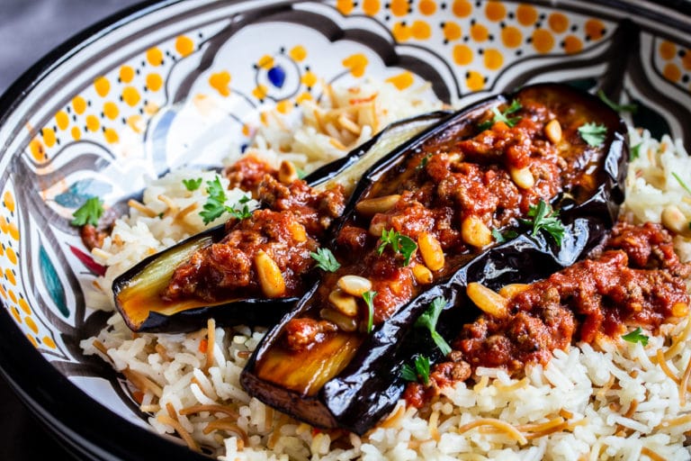 Aubergine mit Hackragout auf Butterreis