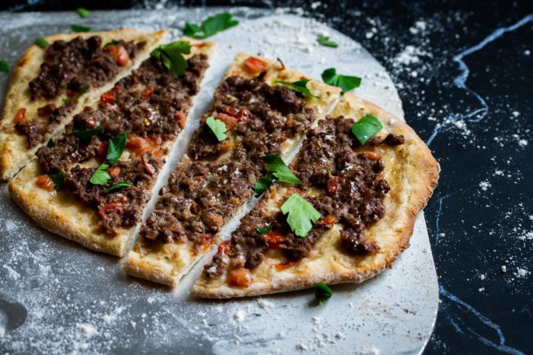 Lahm bi ajeen – Lahmacun