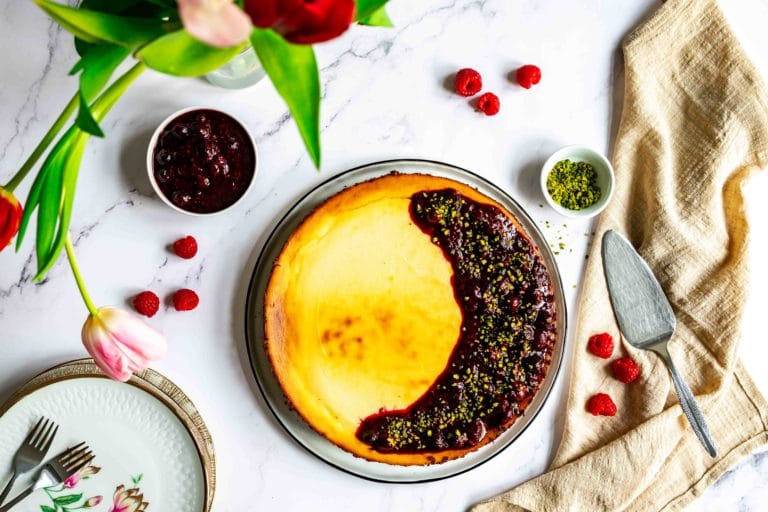 Käsekuchen Mit Za'atar-Boden & Sumach-Beeren